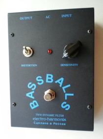 TONEHOME - the World of Vintage Guitar Effects Pedals - Bass Balls